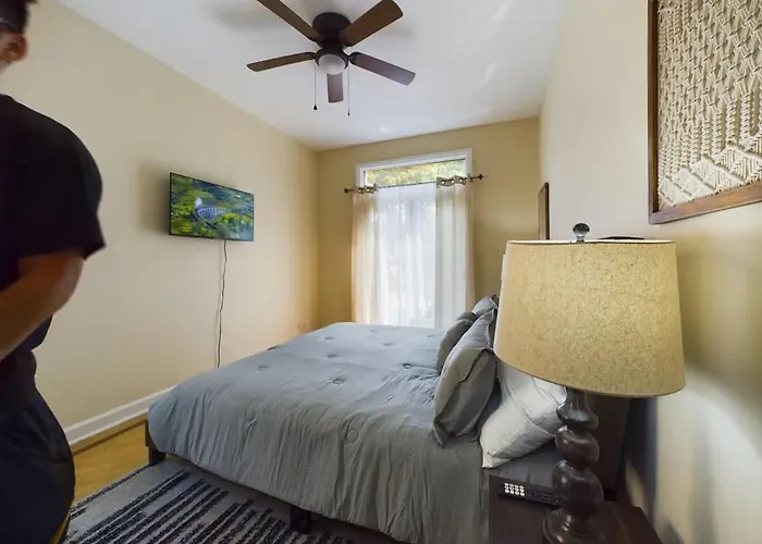 Luxe 4br With Hot Tub & Game * Чикаго